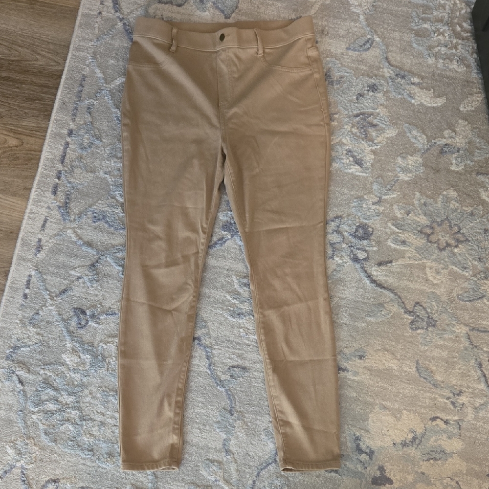 Women’s Tan Stretch Pants